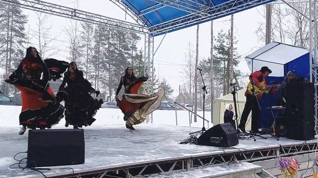 Цыганский танец "Мар дяндя" Цыганский коллектив "Экспромт" и Сергей Иванов. Цыганский ансамбль. Шоу смотреть онлайн