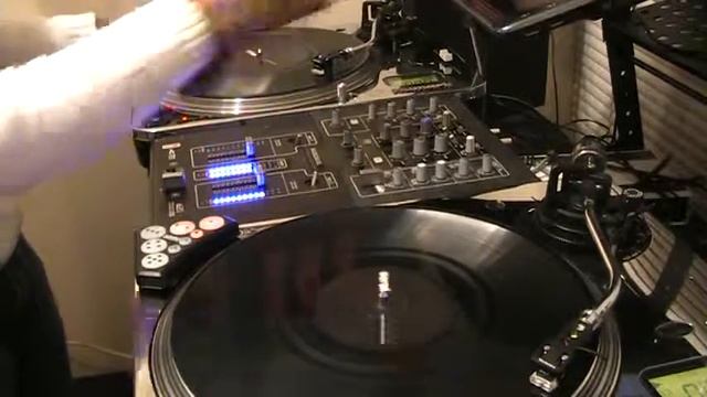 Throwback Groovy Mix #1 смотреть онлайн