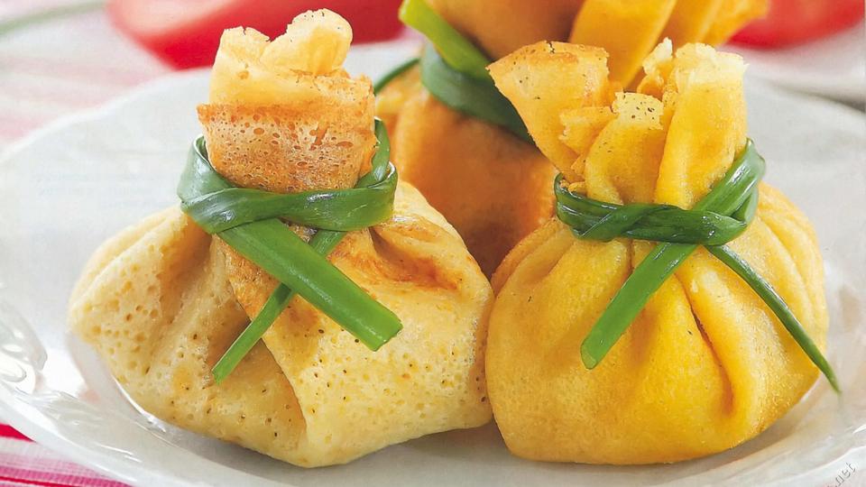 Блинные мешочки с мясом и грибами. Встречаем масленицу! смотреть онлайн