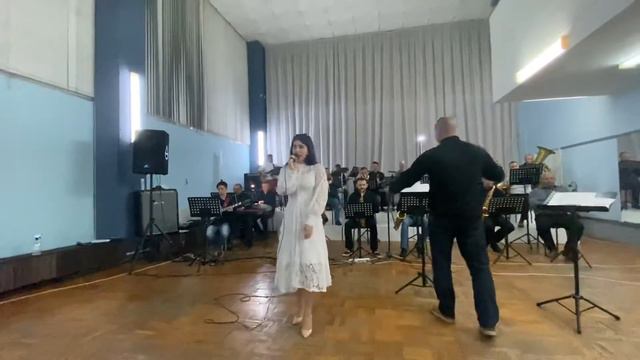 Тамила Абдуллаева - Любовь настала смотреть онлайн