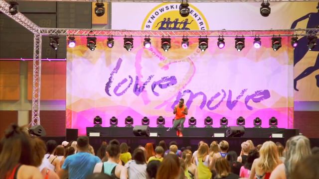 Víctor Manuelle - Amarte Duro ft. Farruko Salsation® choreography by Alejandro Angulo смотреть онлайн