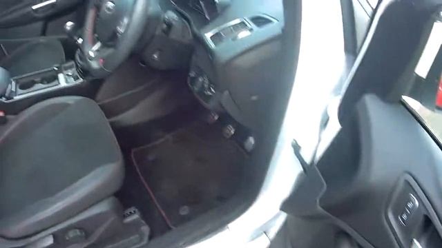 KUGA WHITE смотреть онлайн