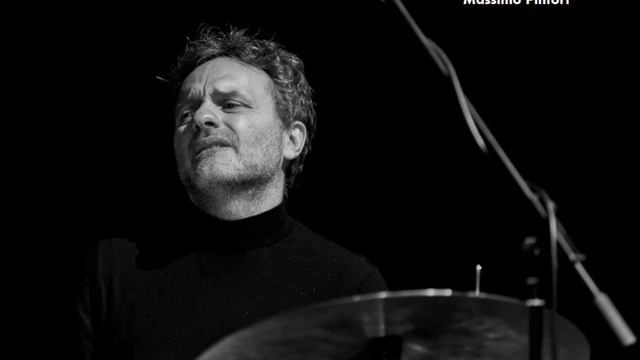 Spring is here by Richard Rodgers смотреть онлайн