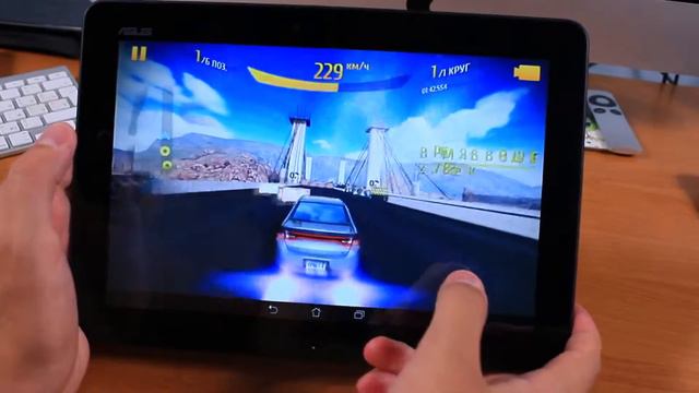 Как идет Asphalt 8 на Asus TF103C #LOWI 2019 смотреть онлайн