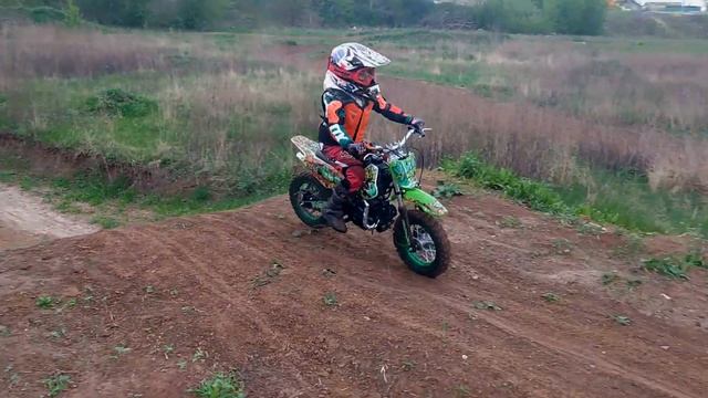 Варя 6 лет. Весна 2020. Бензин 4Т.