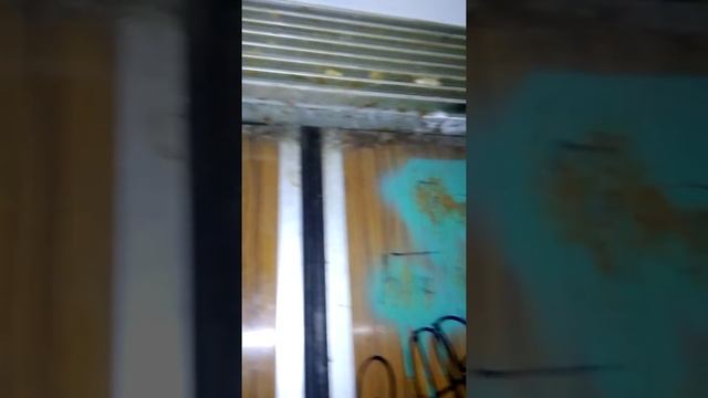 Отремонтированный лифт. Ремонт длился более двух лет, для этого выделяли около 100 тыс гривен. смотреть онлайн