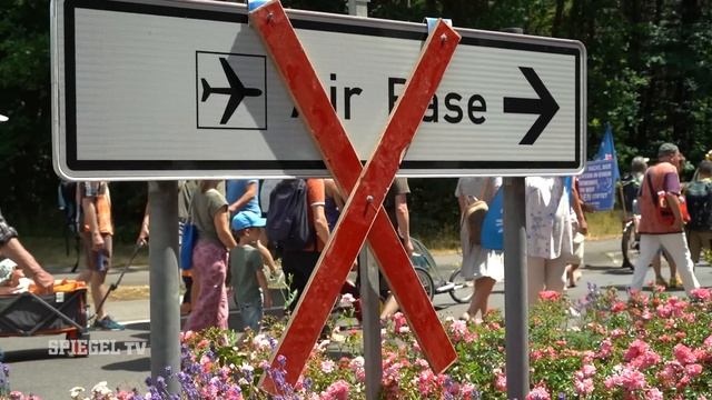 Proteste gegen die Regierung | SPIEGEL TV смотреть онлайн