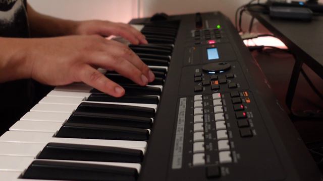 Yamaha MX61 Piano Sound смотреть онлайн