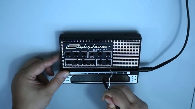 Dübreq Stylophone GEN X-1 review смотреть онлайн