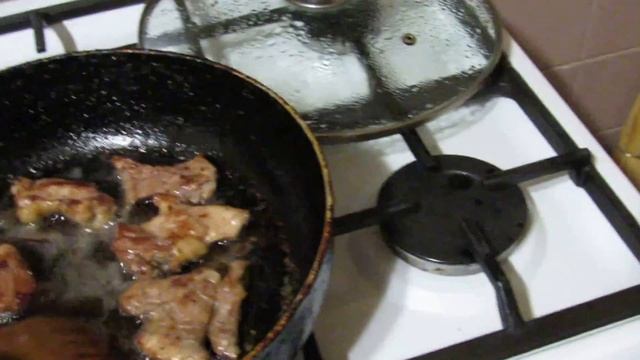 жареное мясо в соевом соусе смотреть онлайн