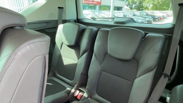 Renault Espace V 1.6 Dci 160 Intens Suréquipée / Réf : 9429 смотреть онлайн