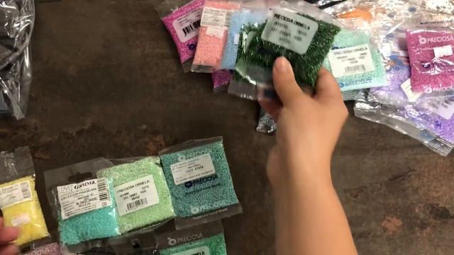 157. Обзор посылки с бисером из интернет-магазина «Империя бисера» смотреть онлайн