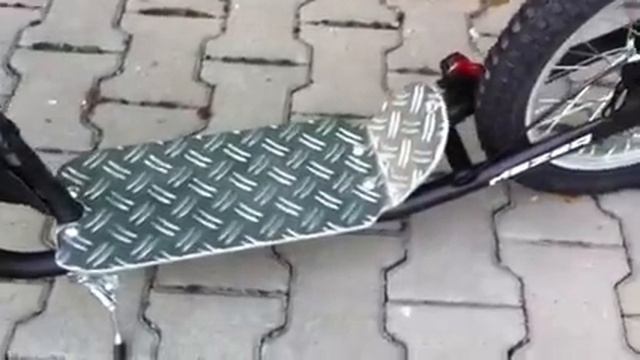 Yedoo Cross Dog Scooter смотреть онлайн