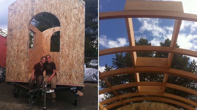 Выхода не было! Девушка построила "домик". Когда все зашли внутрь, были шокированы смотреть онлайн
