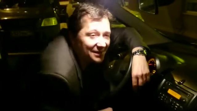 Отличный Nissan NOTE для отличного актера театра МогТЮЗ смотреть онлайн