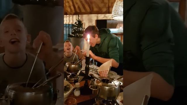 Vissen in de fonduepan смотреть онлайн