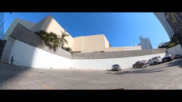 TRAXXAS SUPRA GT4 / first run смотреть онлайн