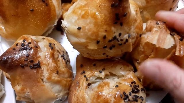 Хруст только что испечённой СЛОЁНОЙ САМСЫ смотреть онлайн