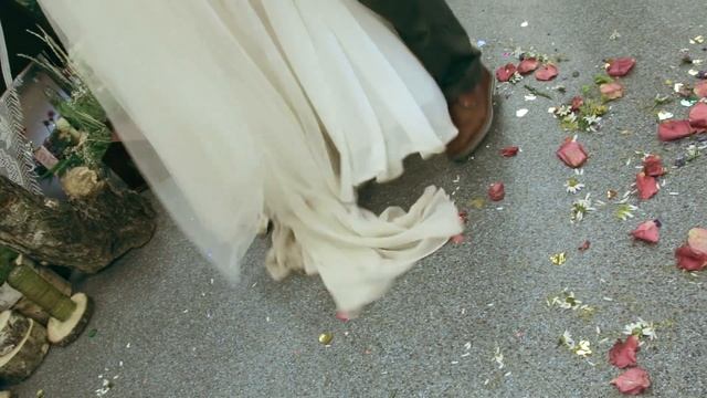 Свадебный клип-репортаж с места прекрасных событий, Пермь. Иван и Елена. смотреть онлайн