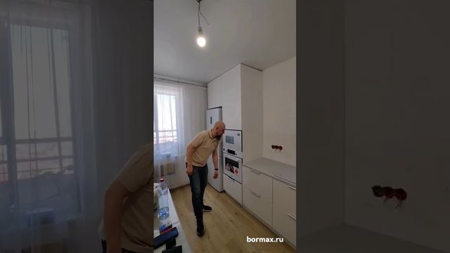 Кухонный гарнитур с каменной столешницей и интегрированной мойкой #екатеринбург #кухняназаказ смотреть онлайн