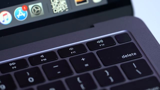 Is Apple's Cheapest MacBook Any Good? смотреть онлайн