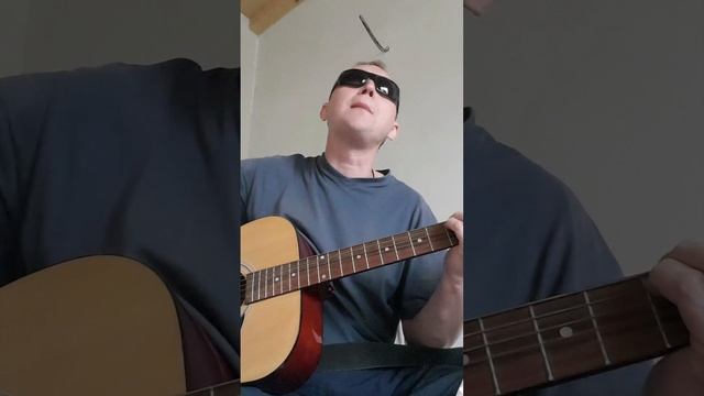 Я валяюсь на кровати