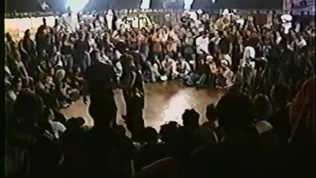 Floor Wars | Prelims | OKC, OK | 10.29.04 смотреть онлайн