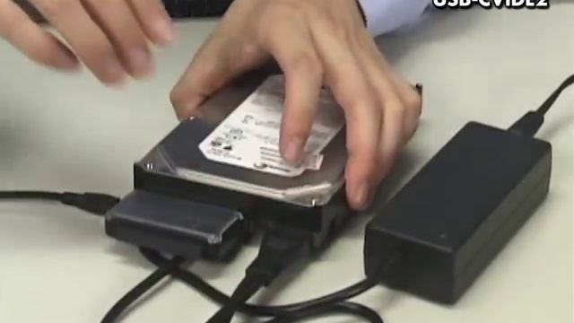 IDE/SATA-USB変換ケーブル USB-CVIDE2　使い方　動画でご紹介！！ смотреть онлайн