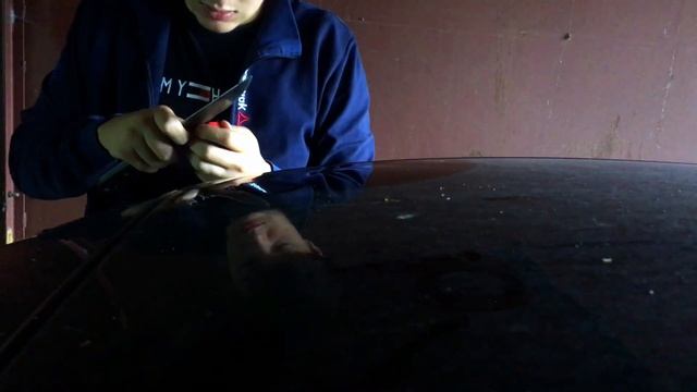 Как убрать вмятину на машине своими руками по-дешману.