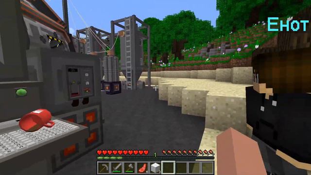 НУБ И ПРО ВЫЖИВАЮТ НА ОСТРОВЕ В ОКЕАНЕ С ТРИ ТИТАНОМ SKIBIDI TOILET В МАЙНКРАФТ