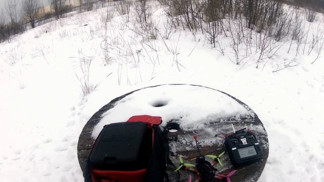 Поставил новый GPS на квадрокоптер.
Запустил собранную зубочистку)