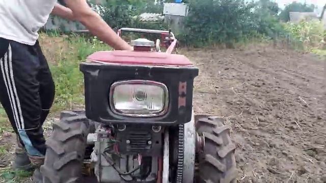 Сравнения двух шкивов маховика при фрезировке смотреть онлайн