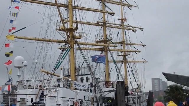 День рождения порта смотреть онлайн