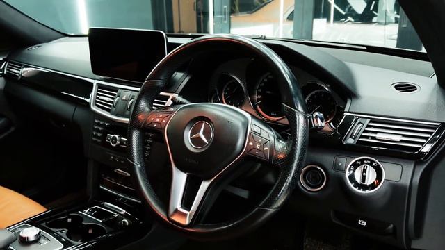 OPEN FOR BOOK! Mercedes-Benz W212 E250 Avantgarde 2013 | Black on Java Brown смотреть онлайн