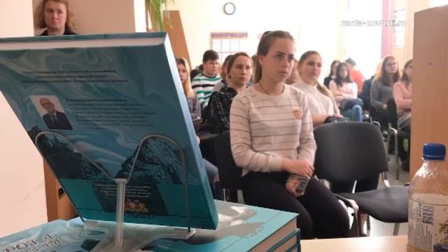 Дорога к сказам. В библиотеке Ревды появились новые книги о Павле Бажове смотреть онлайн