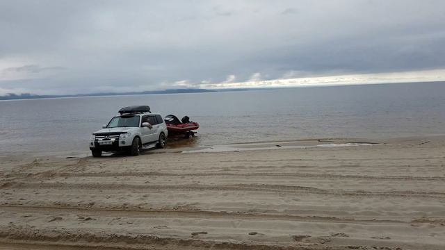 Зейское море 2018 . Спуск лодки Mercury Stormline Heavy Duty 340 , Зейское море смотреть онлайн