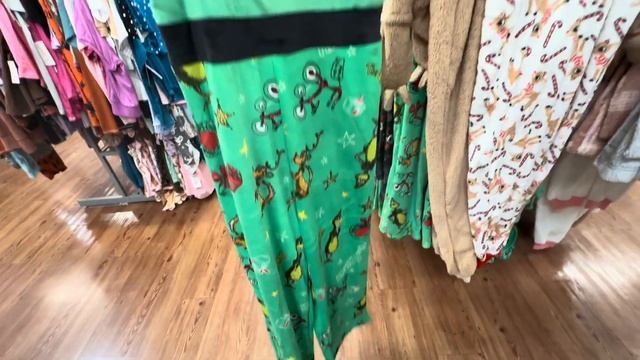 WALMART ?NEW CLOTHING, PJ,PERFUMES and BLACK FRIDAY DEALS. #walmart #blackfriday2023 смотреть онлайн