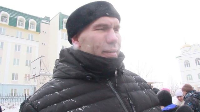 Николай Валуев и хоккей в валенках в Хабаровске смотреть онлайн