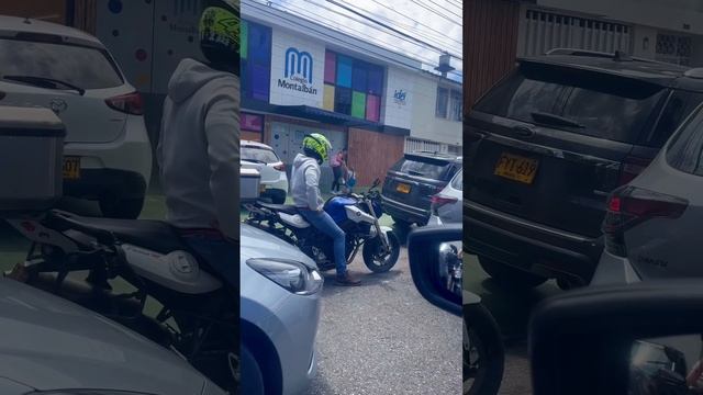 BMW F800R ? смотреть онлайн