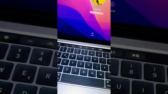 Apple Macbook Pro M1 vs Microsoft Windows смотреть онлайн