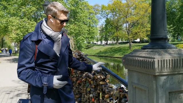 Свадебные замки! Свадьба в Риге. Свадебные традиции. Свадебный замок с гравировкой. #wedding смотреть онлайн