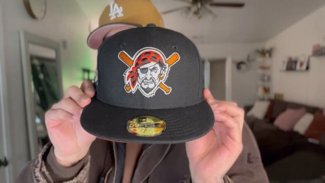 HATCLUB GLOW IN THE DARK | GLOW MY GODS PICKUP REVIEW смотреть онлайн