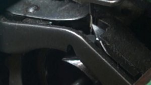 Пропуски стежков на подольской швейной машине.Вариант №1.