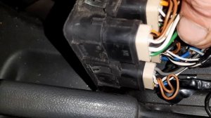 Ваз-2110 перегорает предохранитель стеклоподъёмников