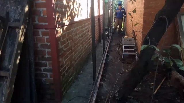 ЗАБОР ИЗ ПРОФНАСТИЛА. Меняем старый листовой забор на новый из профлиста - строительство и монтаж. смотреть онлайн