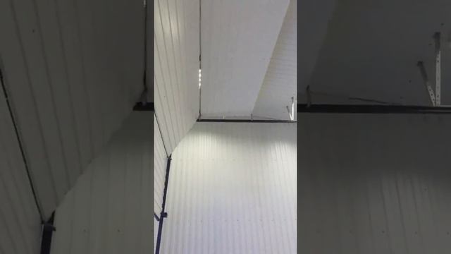 Подъемные секционные ворота часть 3 смотреть онлайн