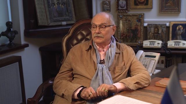 Поздравление от Никиты Сергеевича Михалкова выпускникам первой школы Пятигорска 2022 года смотреть онлайн