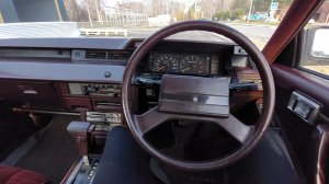 1985 Toyota Crown GS120 (2.0L - 135 л.с.) POV Test Drive.