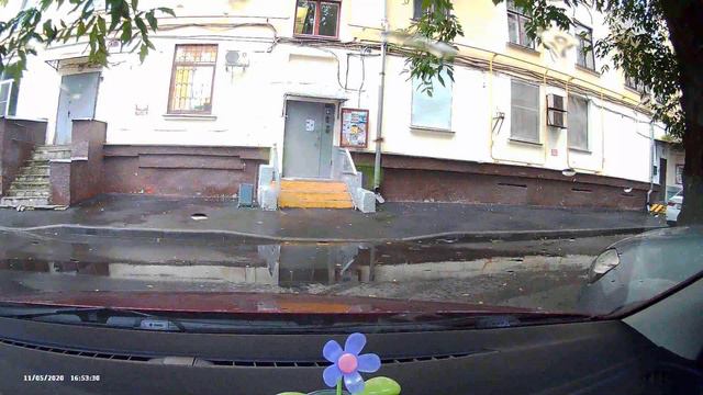 Автомосква / Мой любимый город / Наш уютный зелёный район в СВАО / Easily accessible by car смотреть онлайн
