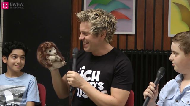 Sascha Grammel - Interview der Video AG der Erich Kästner Schule, Kranichstein www.bwhw.de смотреть онлайн